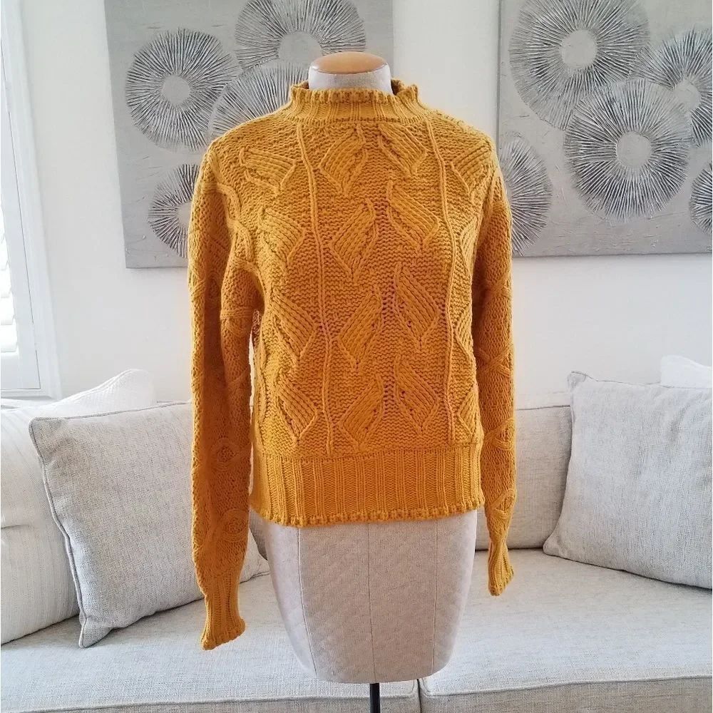 Love by Design Textured Cable Knit Sweater - Picture 3 of 9